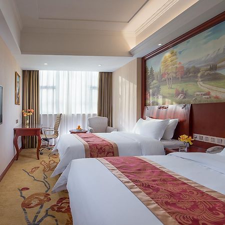 Vienna Hotel Zhongshan Guzhen Town Center Eksteriør billede