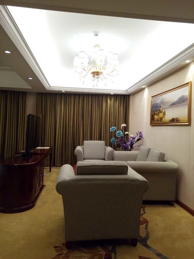Vienna Hotel Zhongshan Guzhen Town Center Eksteriør billede