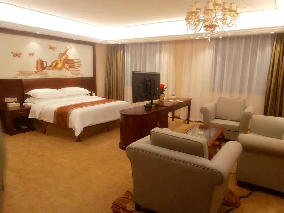 Vienna Hotel Zhongshan Guzhen Town Center Eksteriør billede